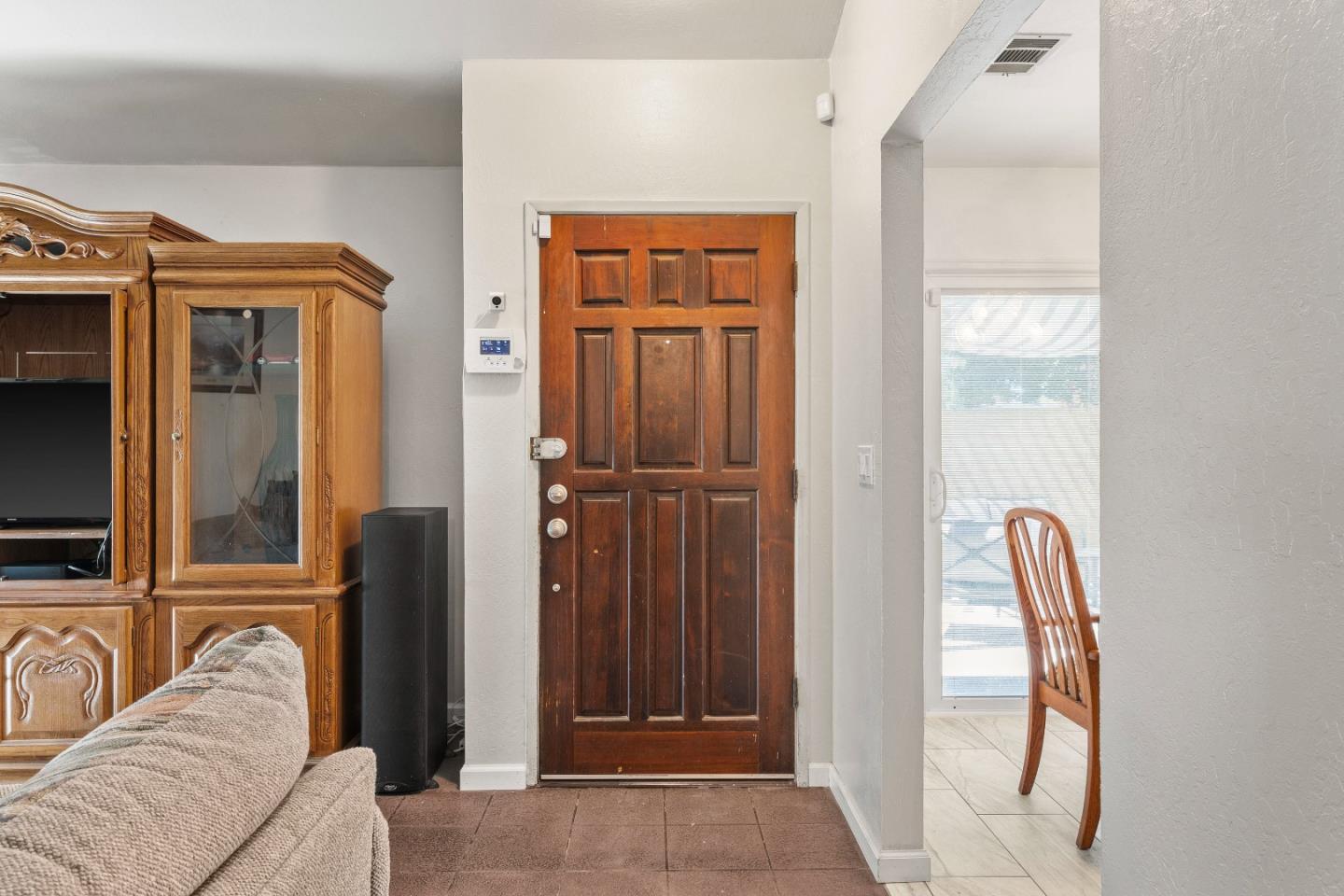 Detail Gallery Image 10 of 60 For 1807 Walker Ct, San Jose,  CA 95122 - 3 Beds | 2 Baths