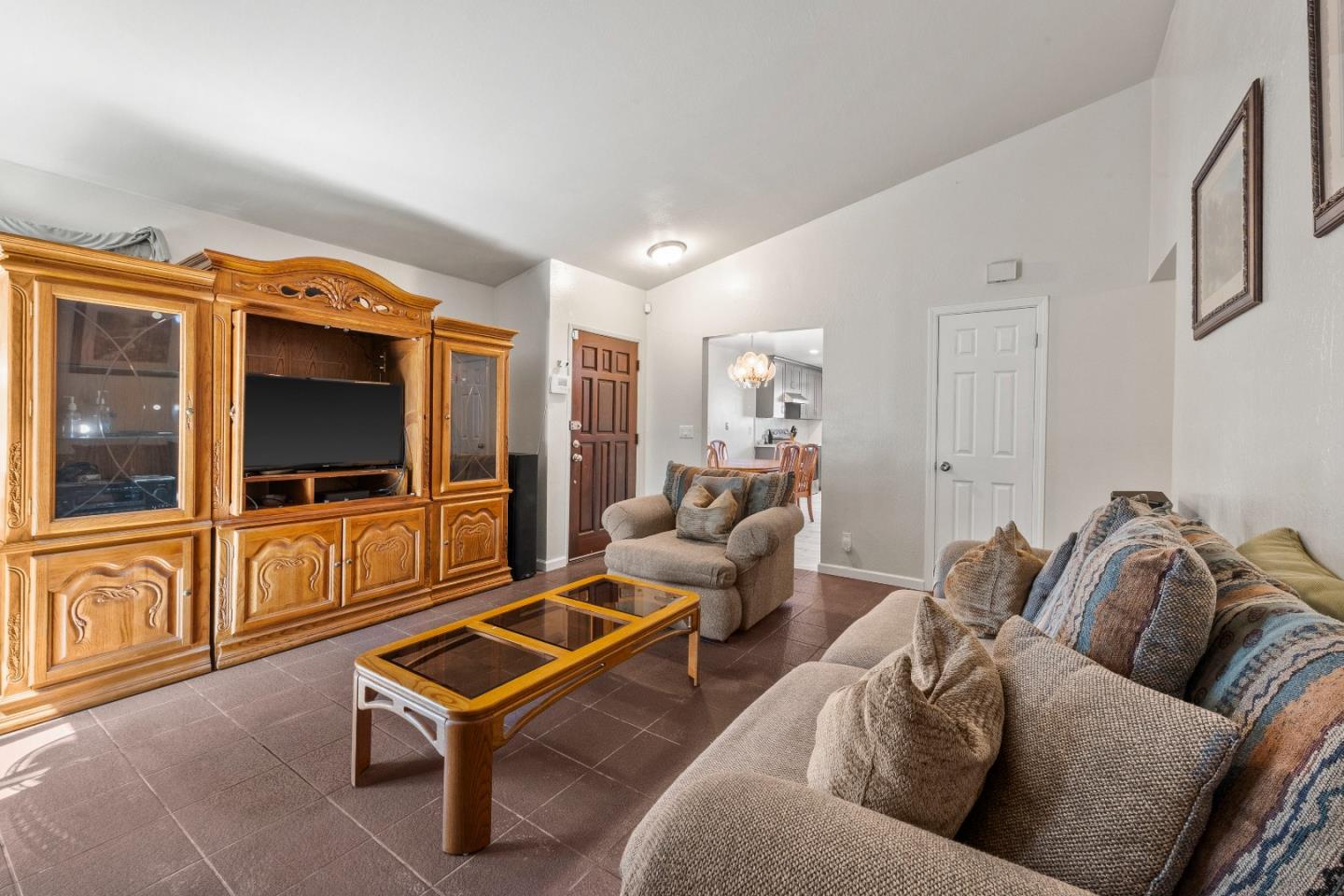 Detail Gallery Image 14 of 60 For 1807 Walker Ct, San Jose,  CA 95122 - 3 Beds | 2 Baths