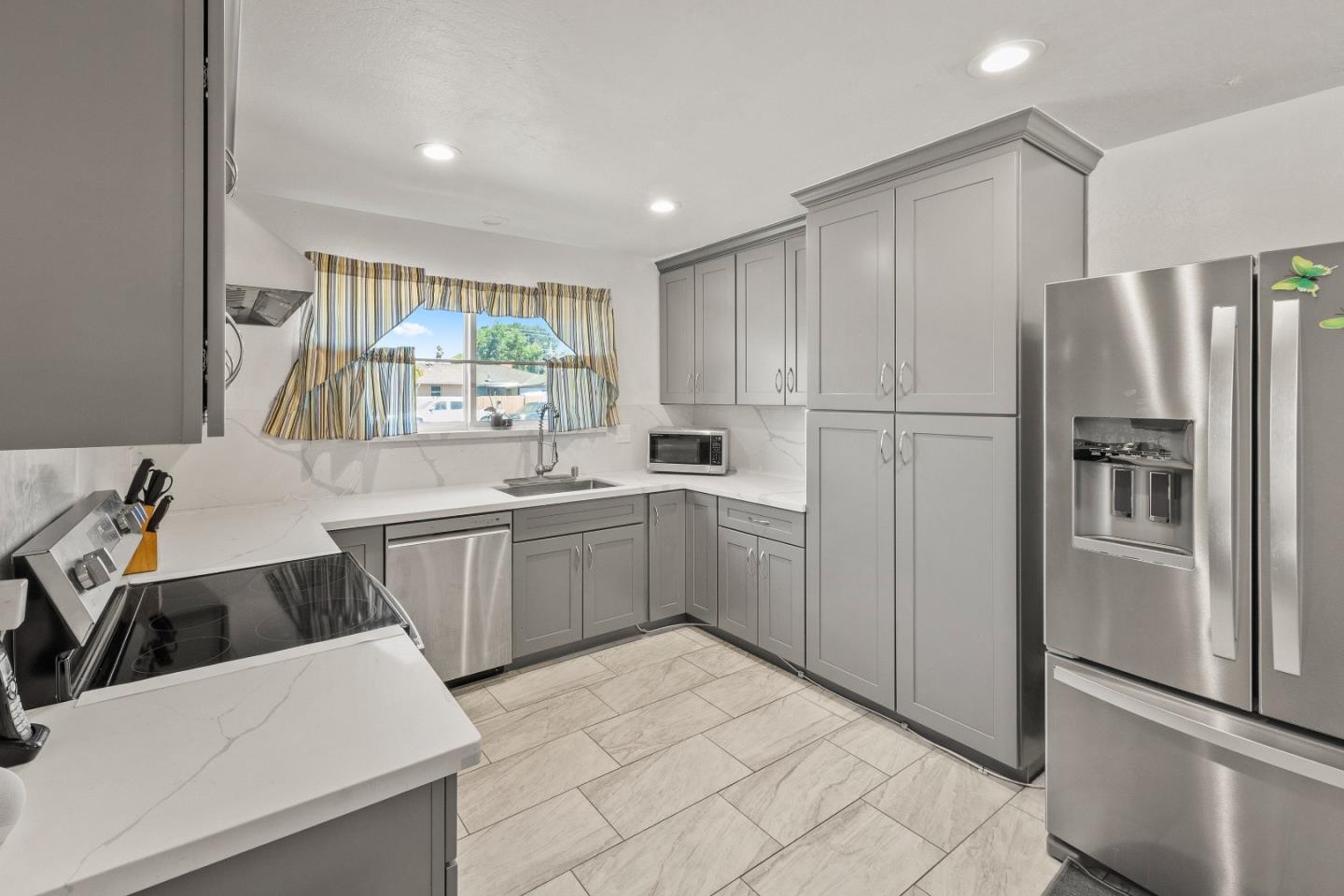 Detail Gallery Image 21 of 60 For 1807 Walker Ct, San Jose,  CA 95122 - 3 Beds | 2 Baths