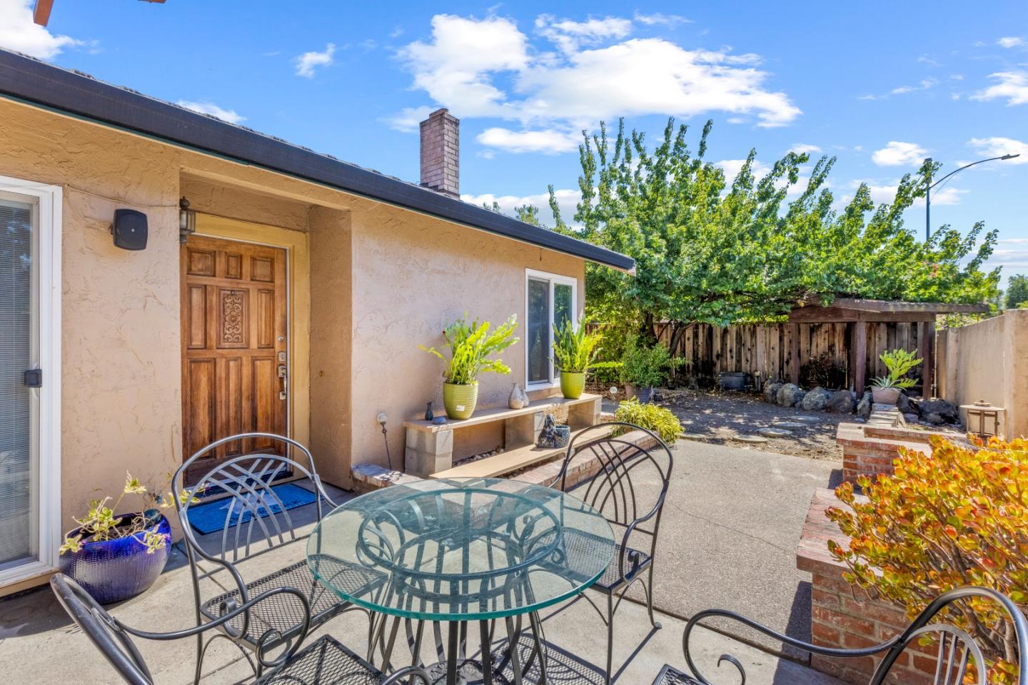 Detail Gallery Image 8 of 60 For 1807 Walker Ct, San Jose,  CA 95122 - 3 Beds | 2 Baths