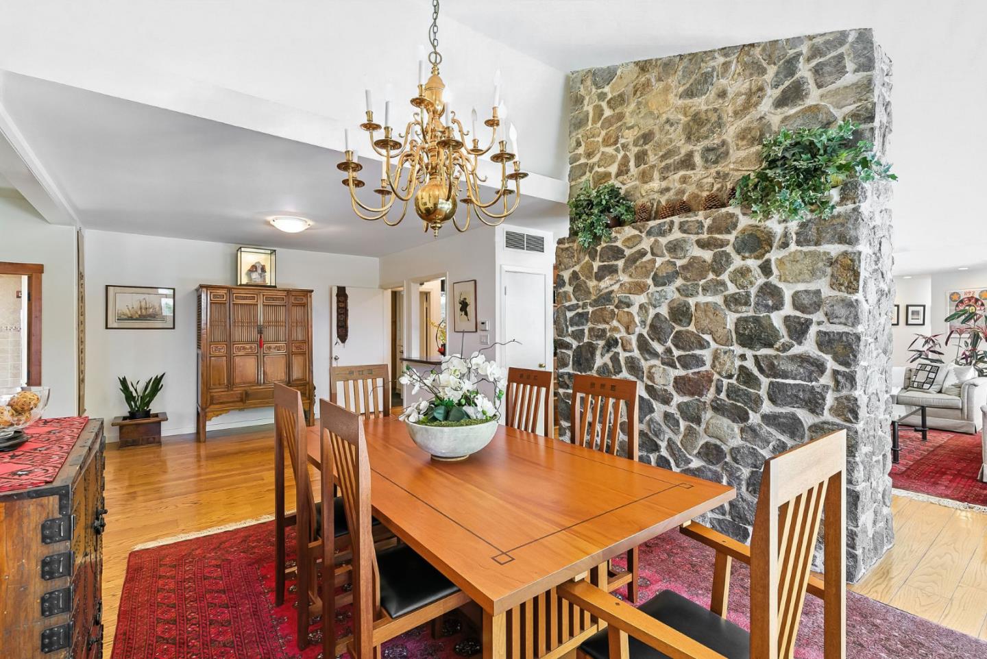 Detail Gallery Image 10 of 64 For 3795 Ralston Ave, Hillsborough,  CA 94010 - 4 Beds | 4 Baths