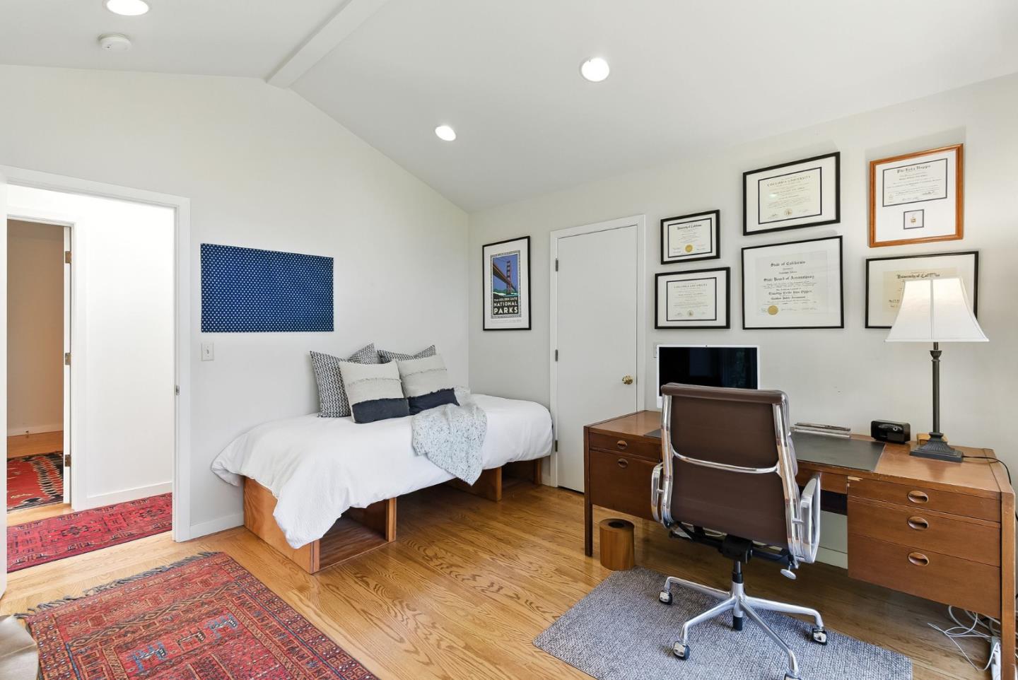 Detail Gallery Image 25 of 64 For 3795 Ralston Ave, Hillsborough,  CA 94010 - 4 Beds | 4 Baths