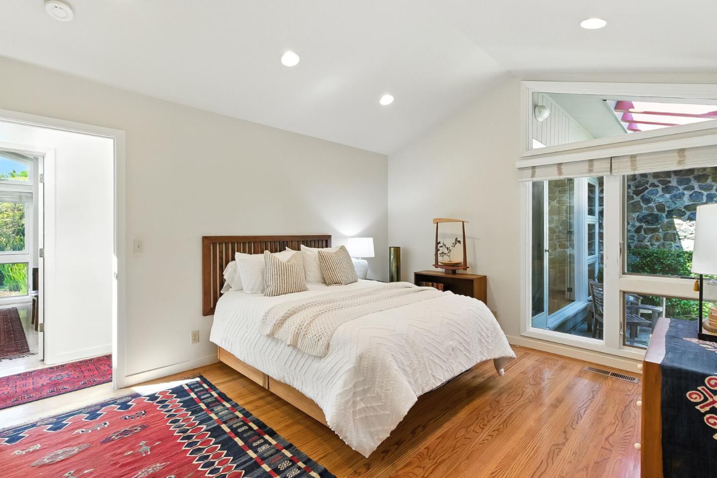 Detail Gallery Image 27 of 64 For 3795 Ralston Ave, Hillsborough,  CA 94010 - 4 Beds | 4 Baths