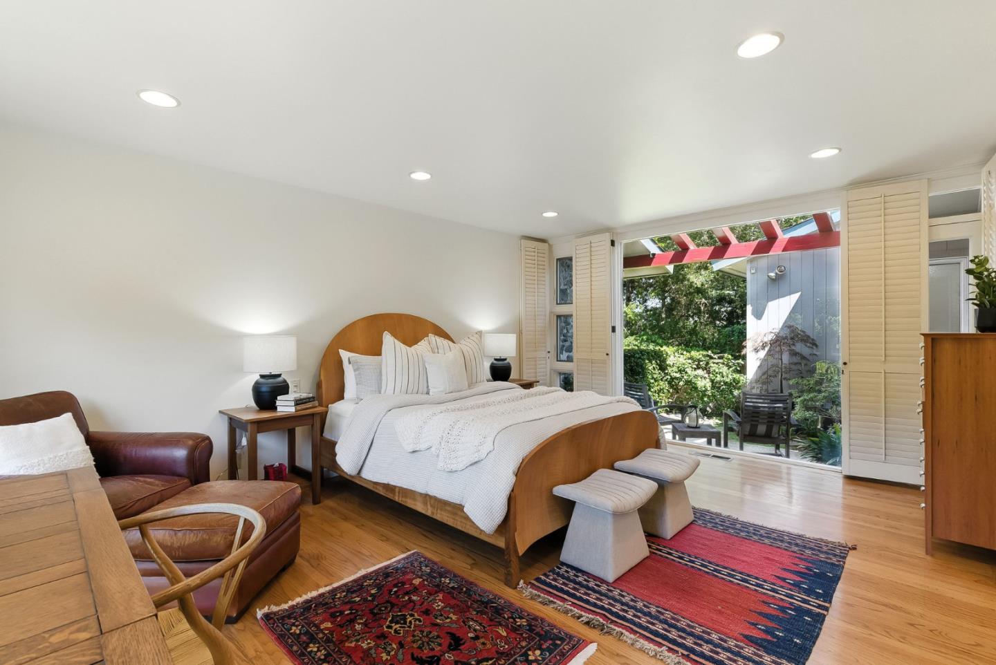 Detail Gallery Image 31 of 64 For 3795 Ralston Ave, Hillsborough,  CA 94010 - 4 Beds | 4 Baths