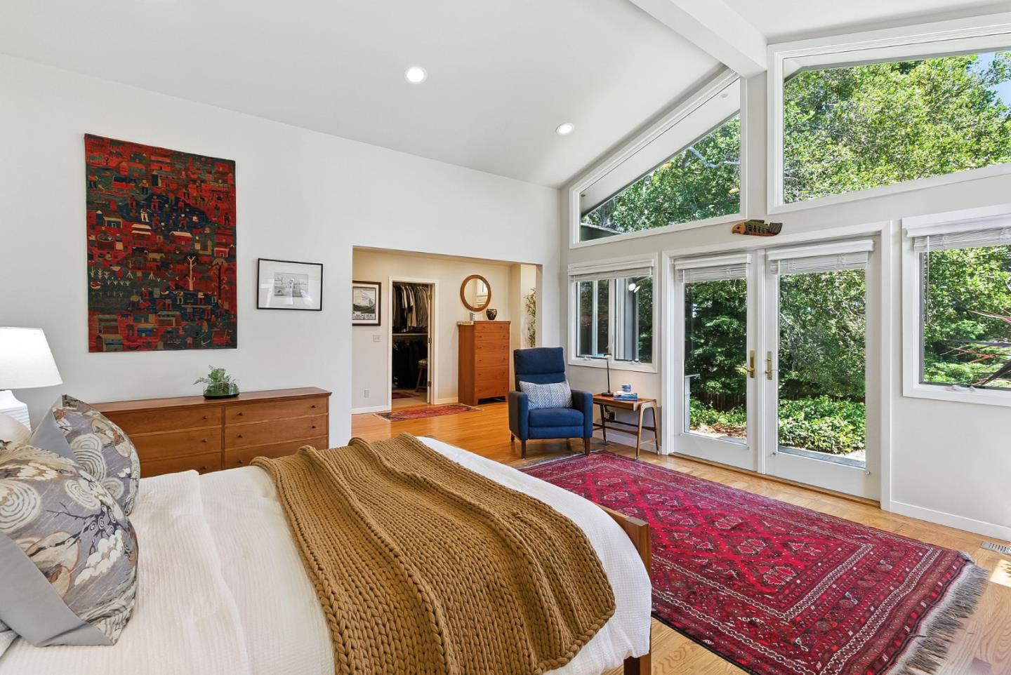 Detail Gallery Image 34 of 64 For 3795 Ralston Ave, Hillsborough,  CA 94010 - 4 Beds | 4 Baths