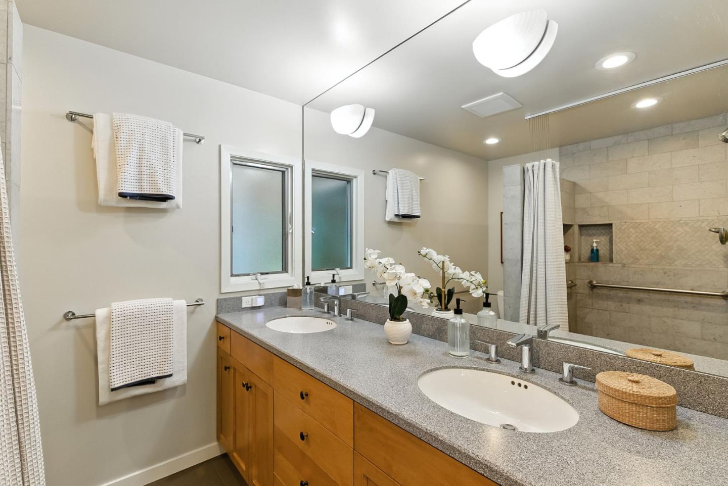 Detail Gallery Image 39 of 64 For 3795 Ralston Ave, Hillsborough,  CA 94010 - 4 Beds | 4 Baths