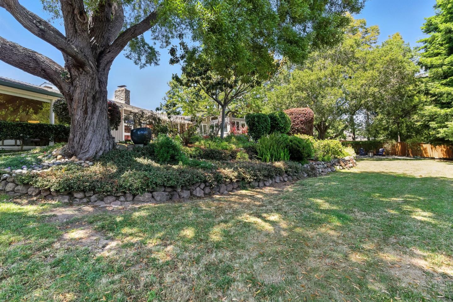Detail Gallery Image 48 of 64 For 3795 Ralston Ave, Hillsborough,  CA 94010 - 4 Beds | 4 Baths
