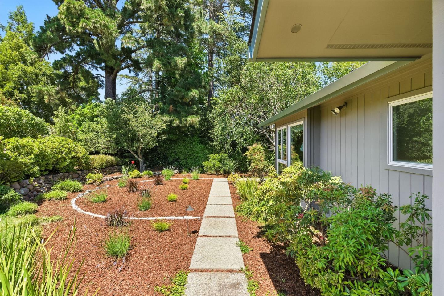 Detail Gallery Image 53 of 64 For 3795 Ralston Ave, Hillsborough,  CA 94010 - 4 Beds | 4 Baths