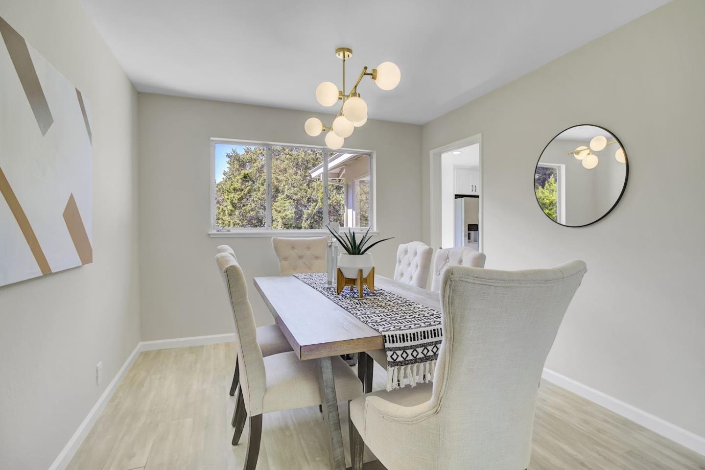 Detail Gallery Image 10 of 56 For 2727 El Prado Rd, Burlingame,  CA 94010 - 3 Beds | 2 Baths