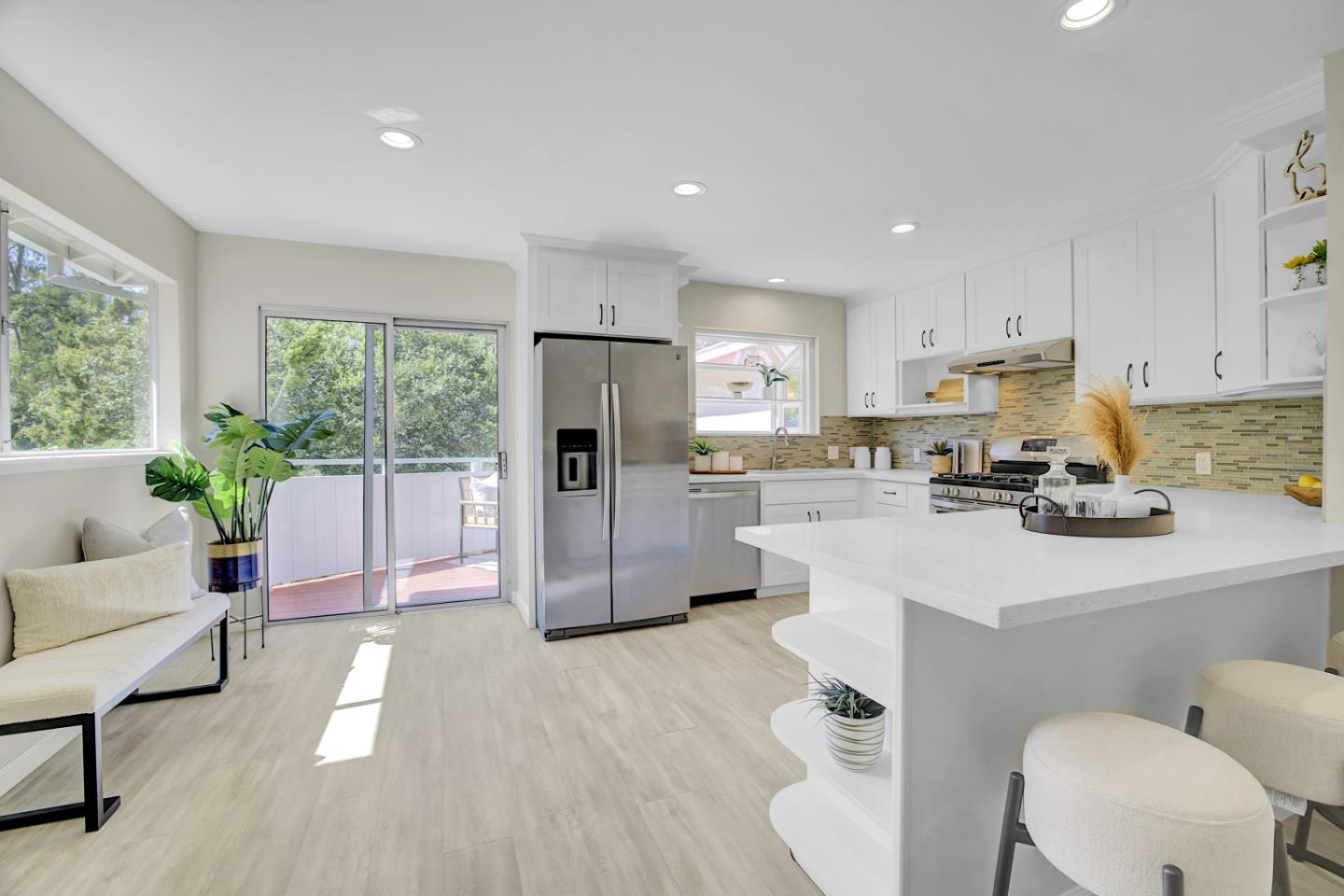 Detail Gallery Image 12 of 56 For 2727 El Prado Rd, Burlingame,  CA 94010 - 3 Beds | 2 Baths