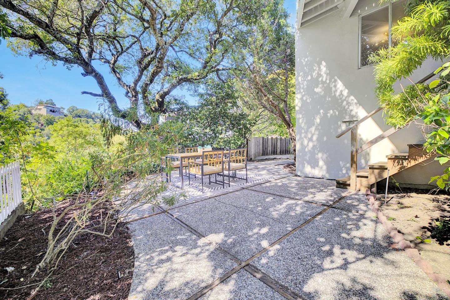 Detail Gallery Image 43 of 56 For 2727 El Prado Rd, Burlingame,  CA 94010 - 3 Beds | 2 Baths