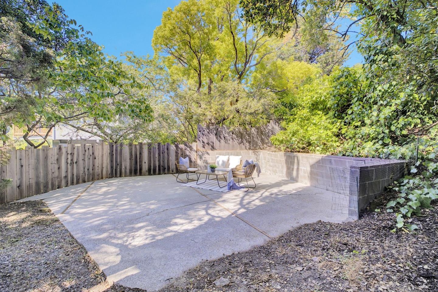 Detail Gallery Image 44 of 56 For 2727 El Prado Rd, Burlingame,  CA 94010 - 3 Beds | 2 Baths