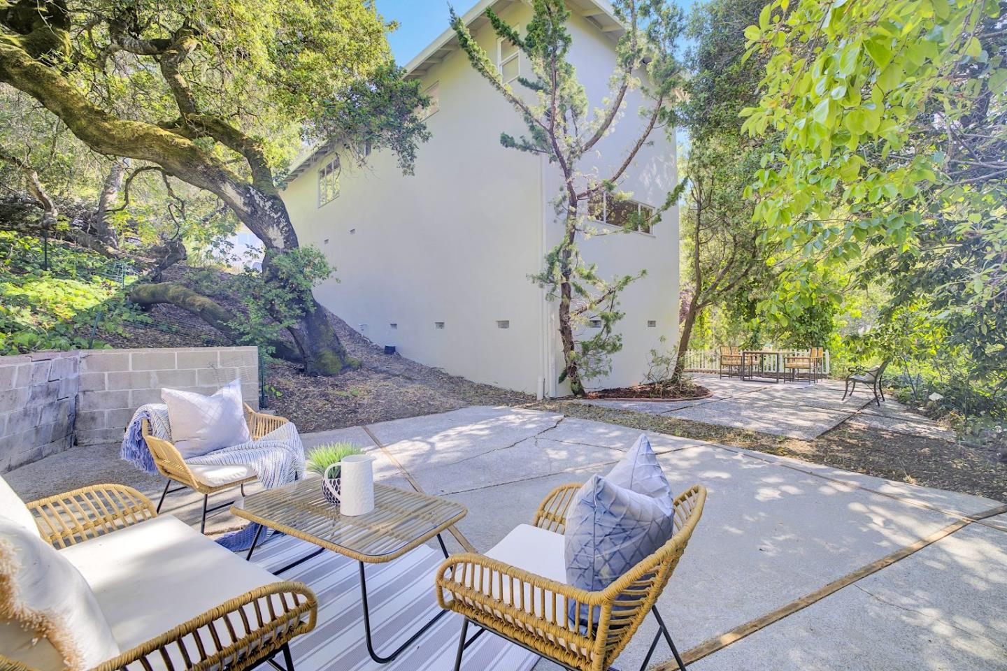 Detail Gallery Image 45 of 56 For 2727 El Prado Rd, Burlingame,  CA 94010 - 3 Beds | 2 Baths