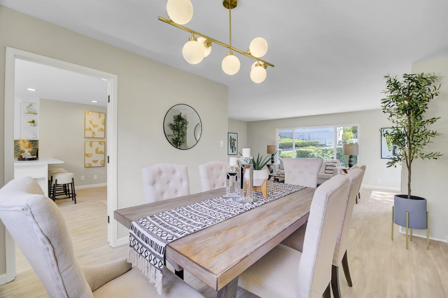 Detail Gallery Image 9 of 56 For 2727 El Prado Rd, Burlingame,  CA 94010 - 3 Beds | 2 Baths