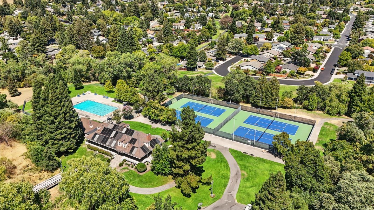 Detail Gallery Image 35 of 41 For 550 El Capitan Dr, Danville,  CA 94526 - 6 Beds | 3 Baths