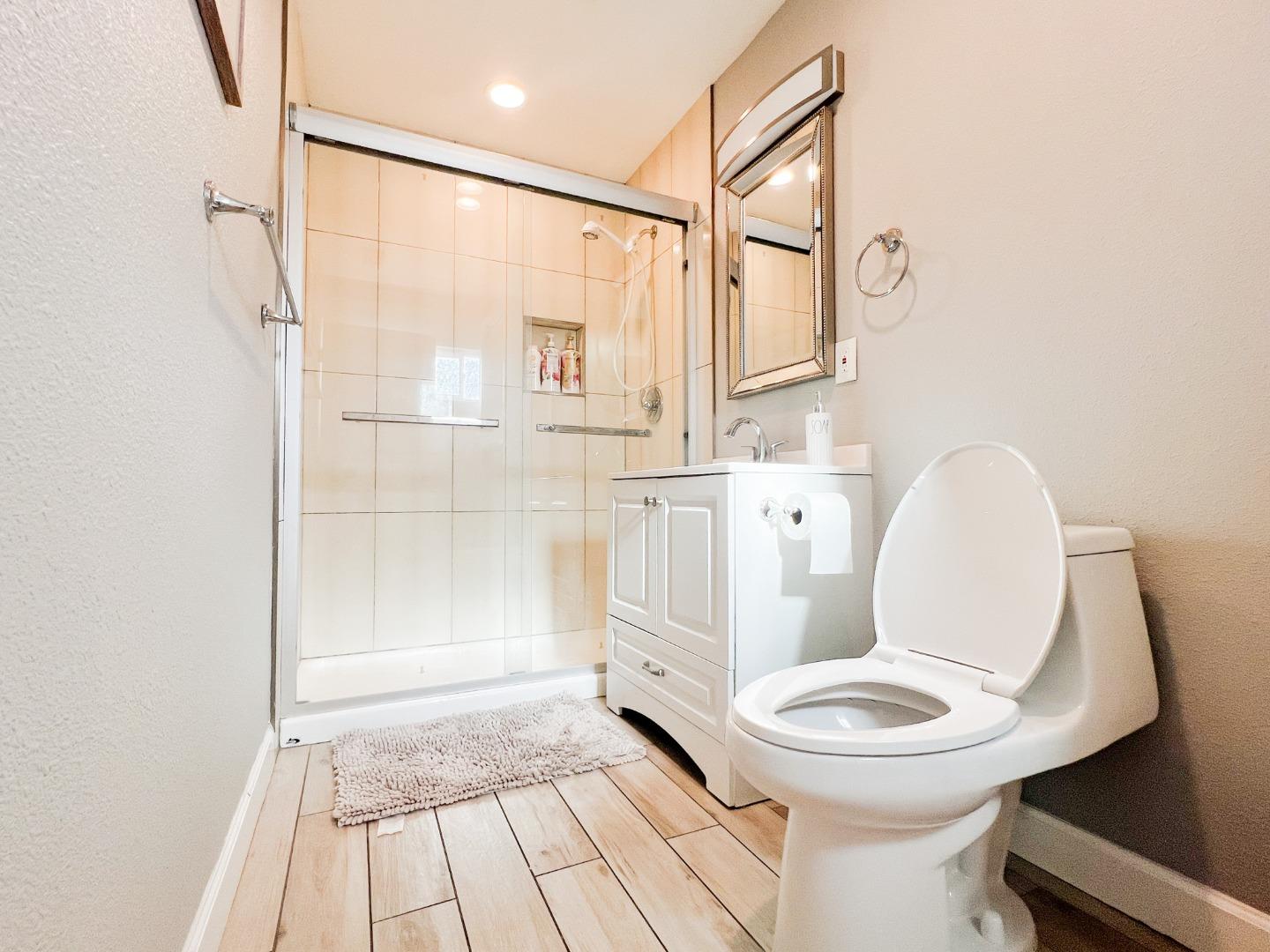 Detail Gallery Image 14 of 30 For 2923 Philip Ct, San Jose,  CA 95121 - 7 Beds | 6 Baths