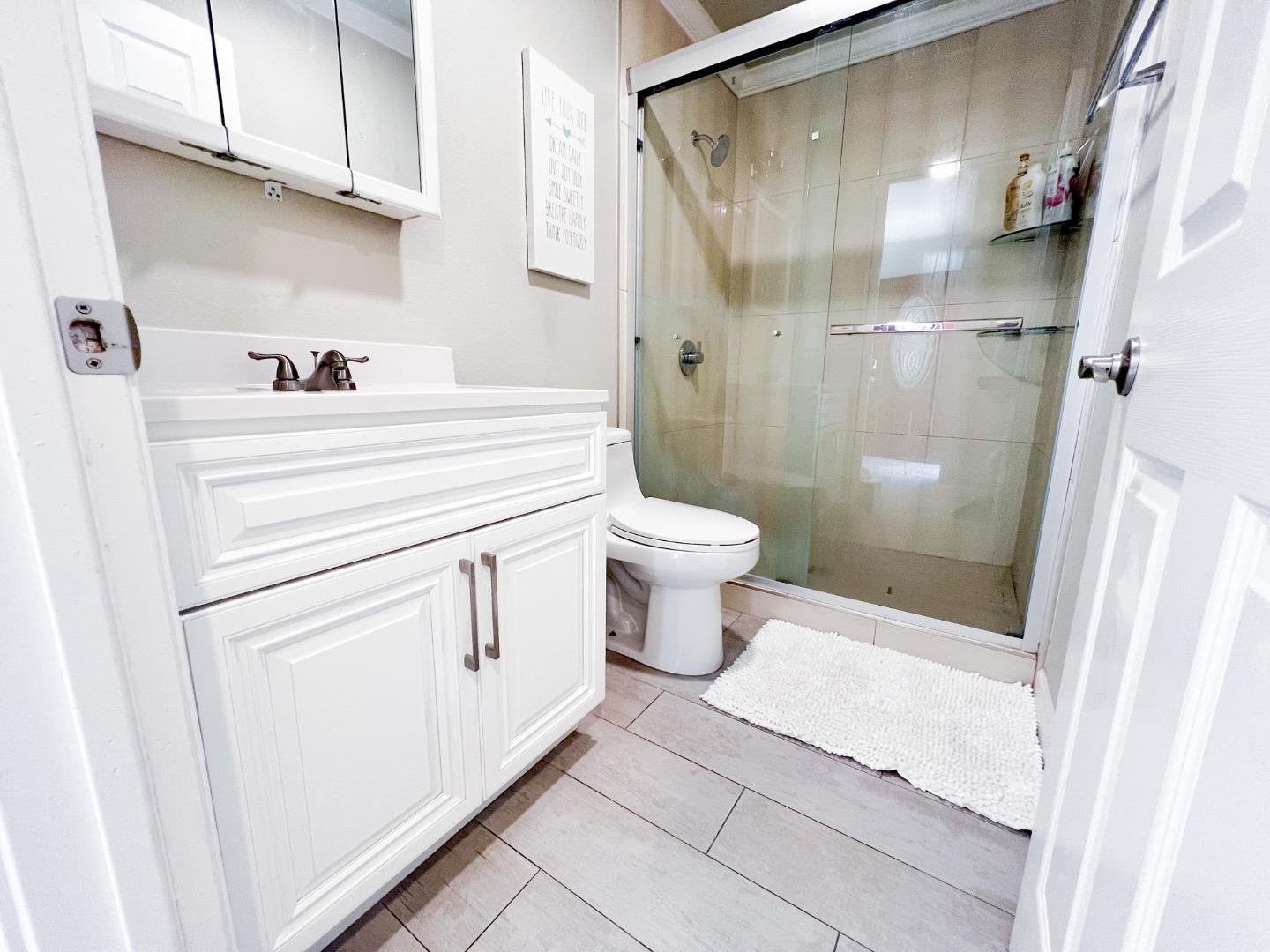 Detail Gallery Image 21 of 30 For 2923 Philip Ct, San Jose,  CA 95121 - 7 Beds | 6 Baths