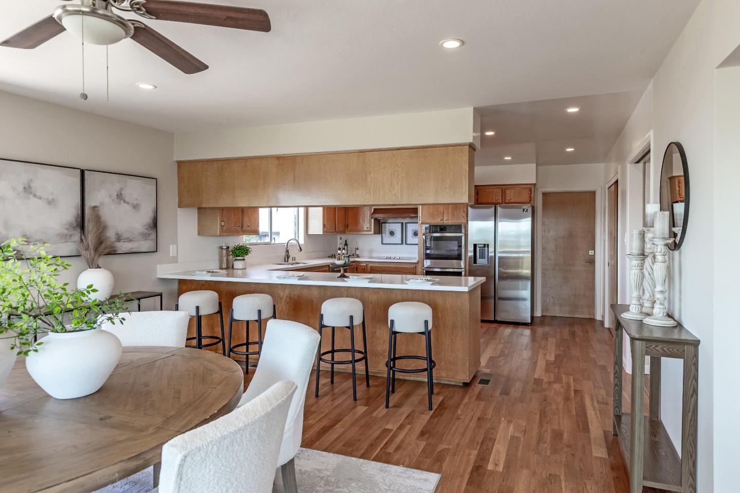 Detail Gallery Image 8 of 31 For 608 Highview Ct, San Mateo,  CA 94403 - 4 Beds | 3 Baths