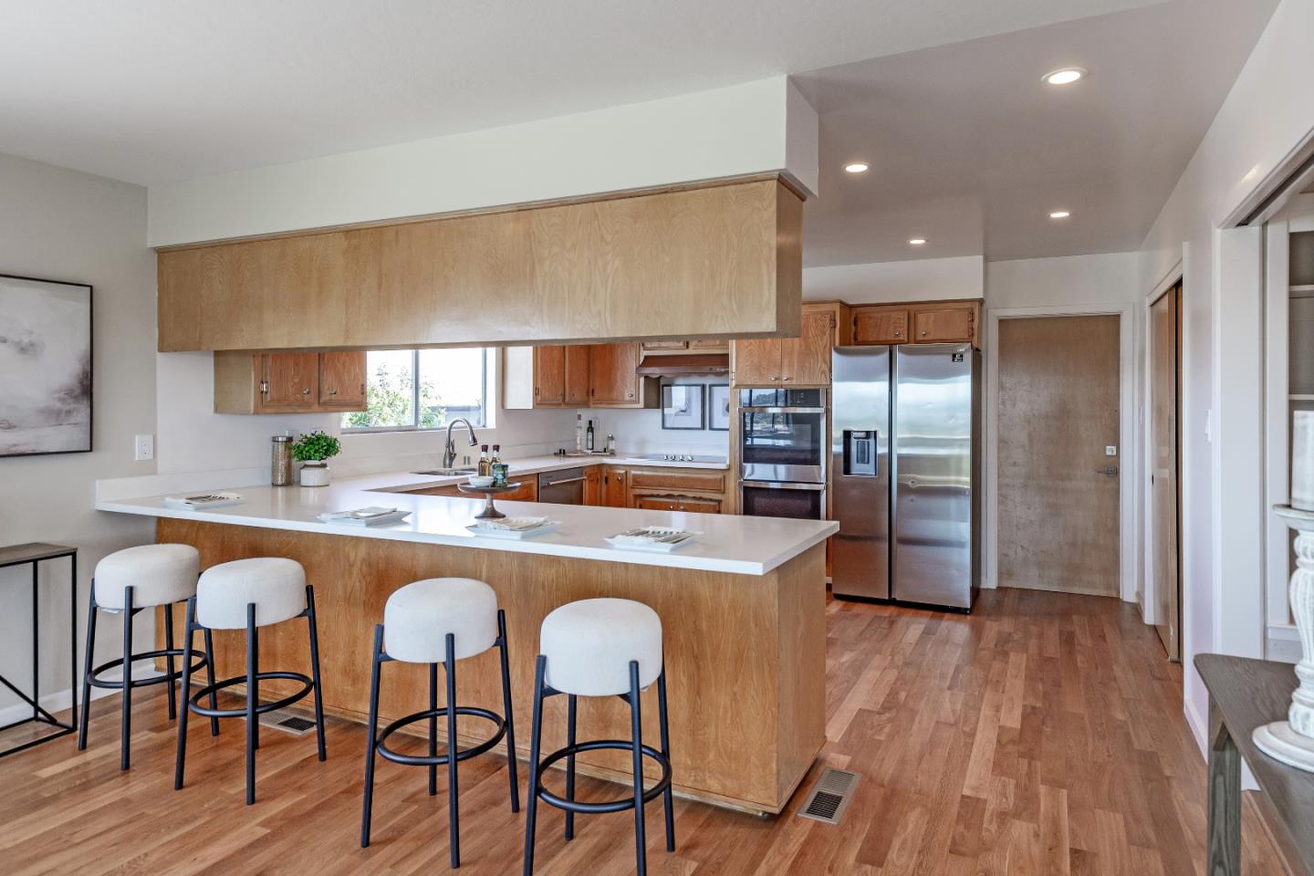 Detail Gallery Image 9 of 31 For 608 Highview Ct, San Mateo,  CA 94403 - 4 Beds | 3 Baths