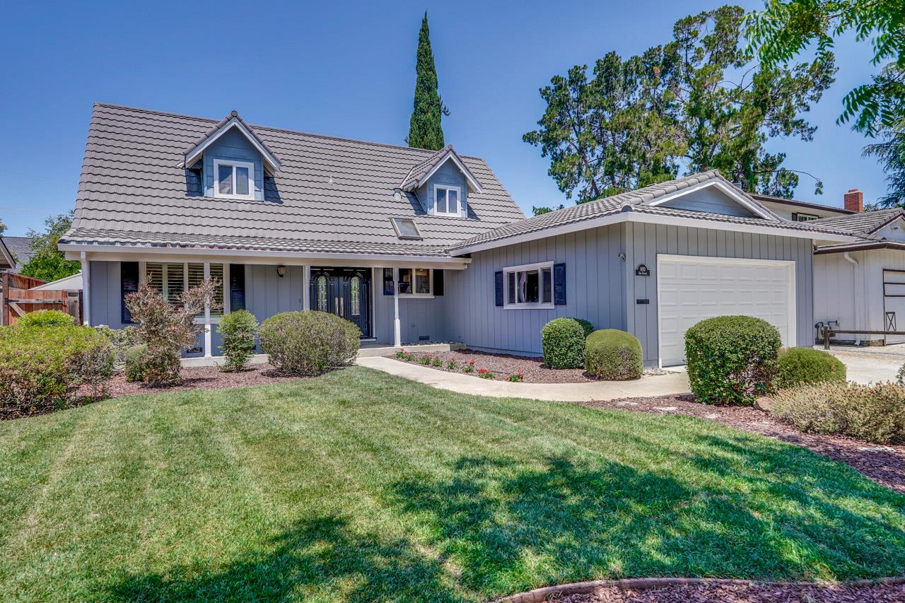 Detail Gallery Image 2 of 66 For 1693 Don Ave, San Jose,  CA 95124 - 4 Beds | 2 Baths