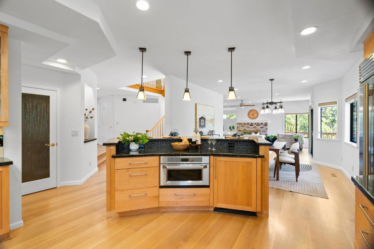 Detail Gallery Image 13 of 46 For 109 Johnson Holw, Los Gatos,  CA 95030 - 4 Beds | 3/1 Baths
