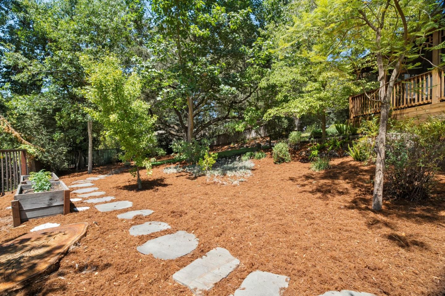 Detail Gallery Image 42 of 46 For 109 Johnson Holw, Los Gatos,  CA 95030 - 4 Beds | 3/1 Baths