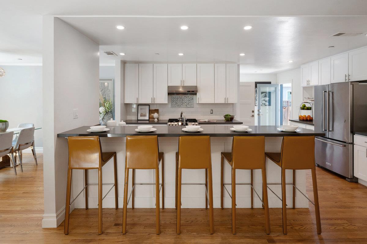 Detail Gallery Image 12 of 57 For 3813 Pasadena Dr, San Mateo,  CA 94403 - 4 Beds | 2 Baths