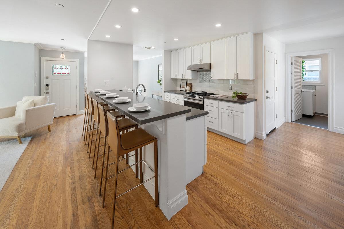 Detail Gallery Image 13 of 57 For 3813 Pasadena Dr, San Mateo,  CA 94403 - 4 Beds | 2 Baths
