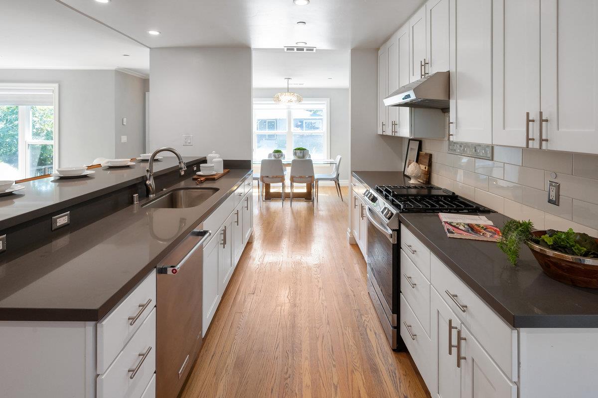 Detail Gallery Image 15 of 57 For 3813 Pasadena Dr, San Mateo,  CA 94403 - 4 Beds | 2 Baths