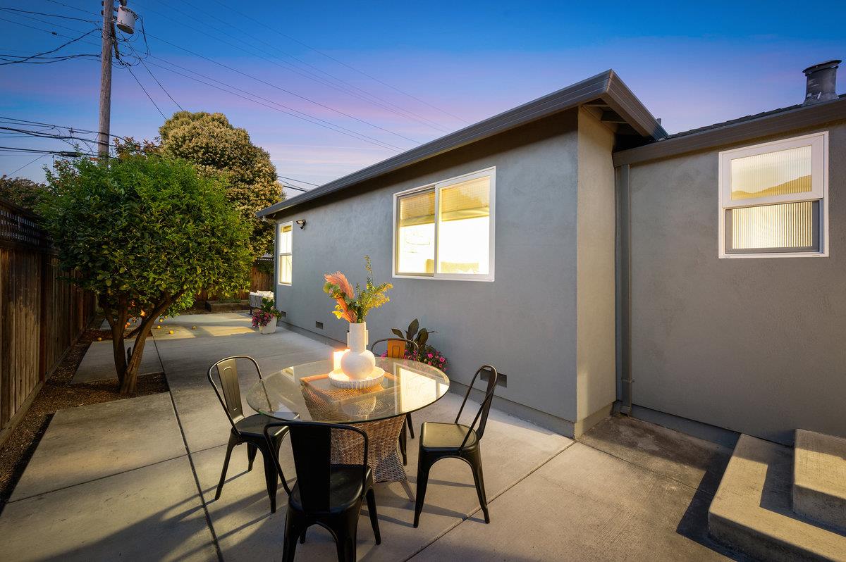 Detail Gallery Image 28 of 57 For 3813 Pasadena Dr, San Mateo,  CA 94403 - 4 Beds | 2 Baths