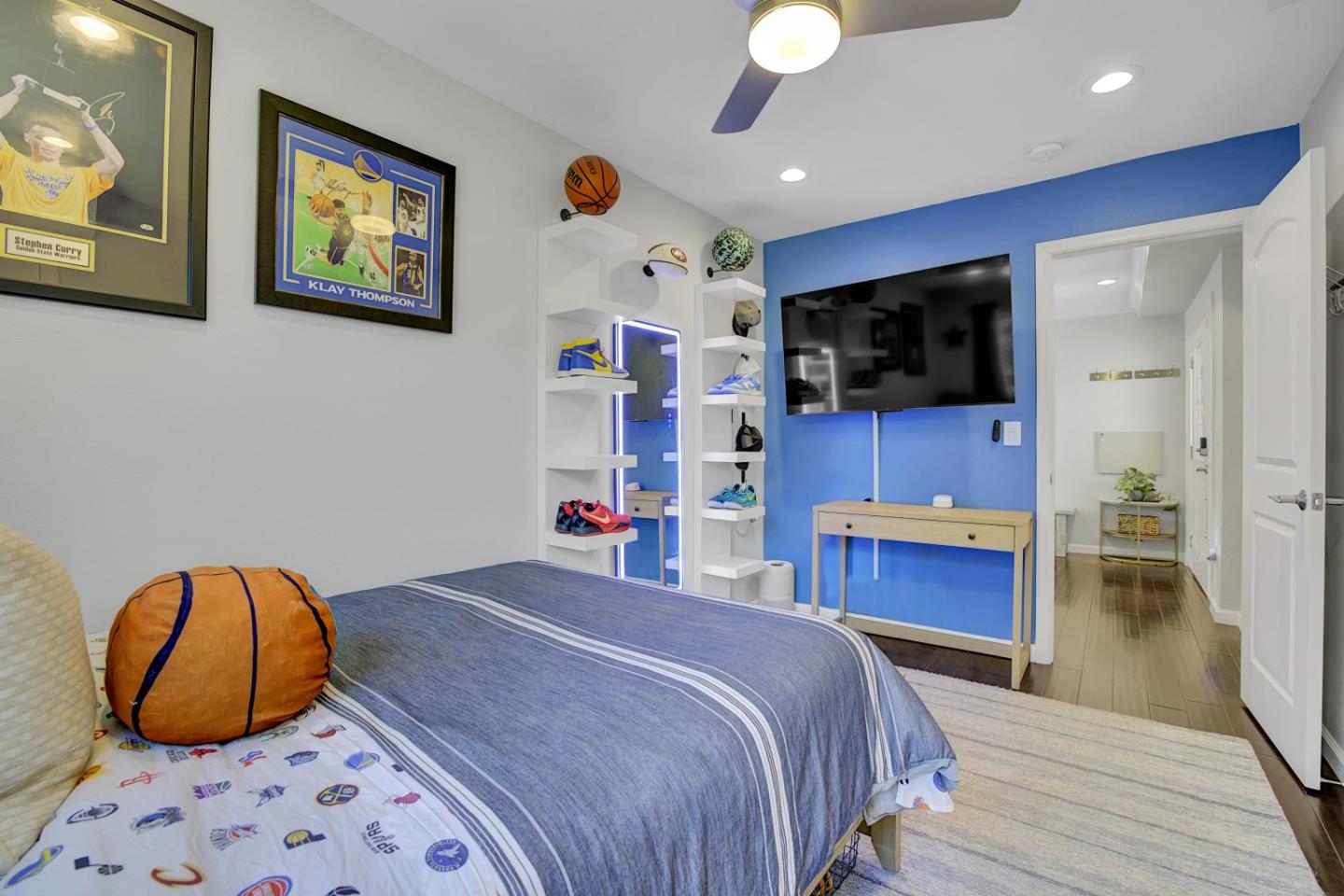 Detail Gallery Image 18 of 57 For 726 S Henry Ave, San Jose,  CA 95117 - 5 Beds | 3 Baths