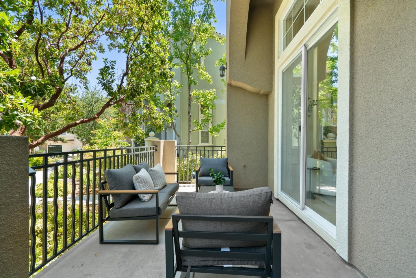 Detail Gallery Image 3 of 58 For 4048 Fitzpatrick Way, Santa Clara,  CA 95054 - 3 Beds | 2/1 Baths