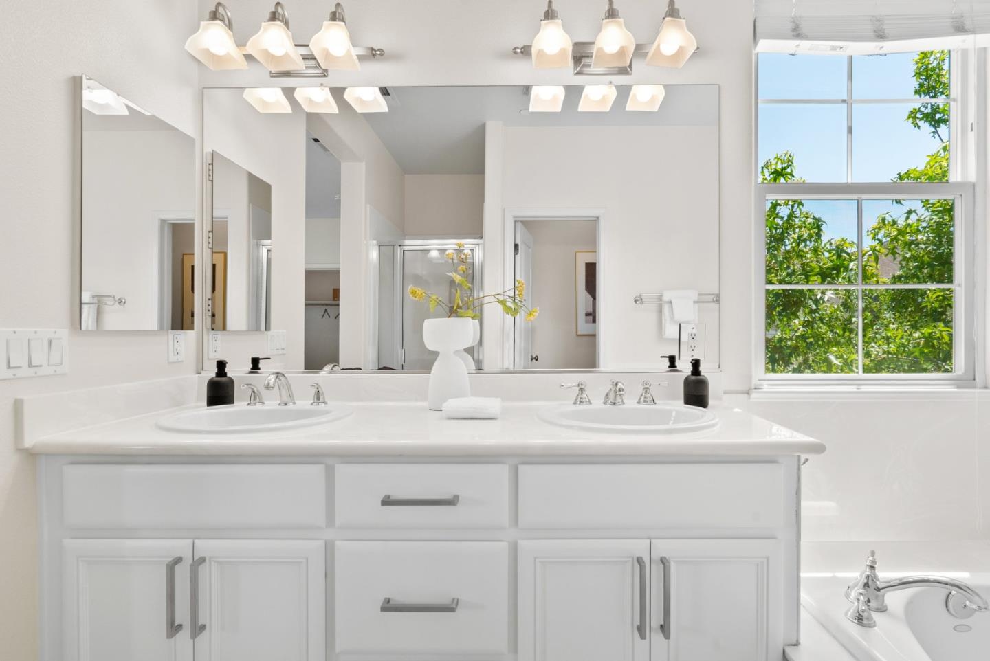 Detail Gallery Image 36 of 58 For 4048 Fitzpatrick Way, Santa Clara,  CA 95054 - 3 Beds | 2/1 Baths