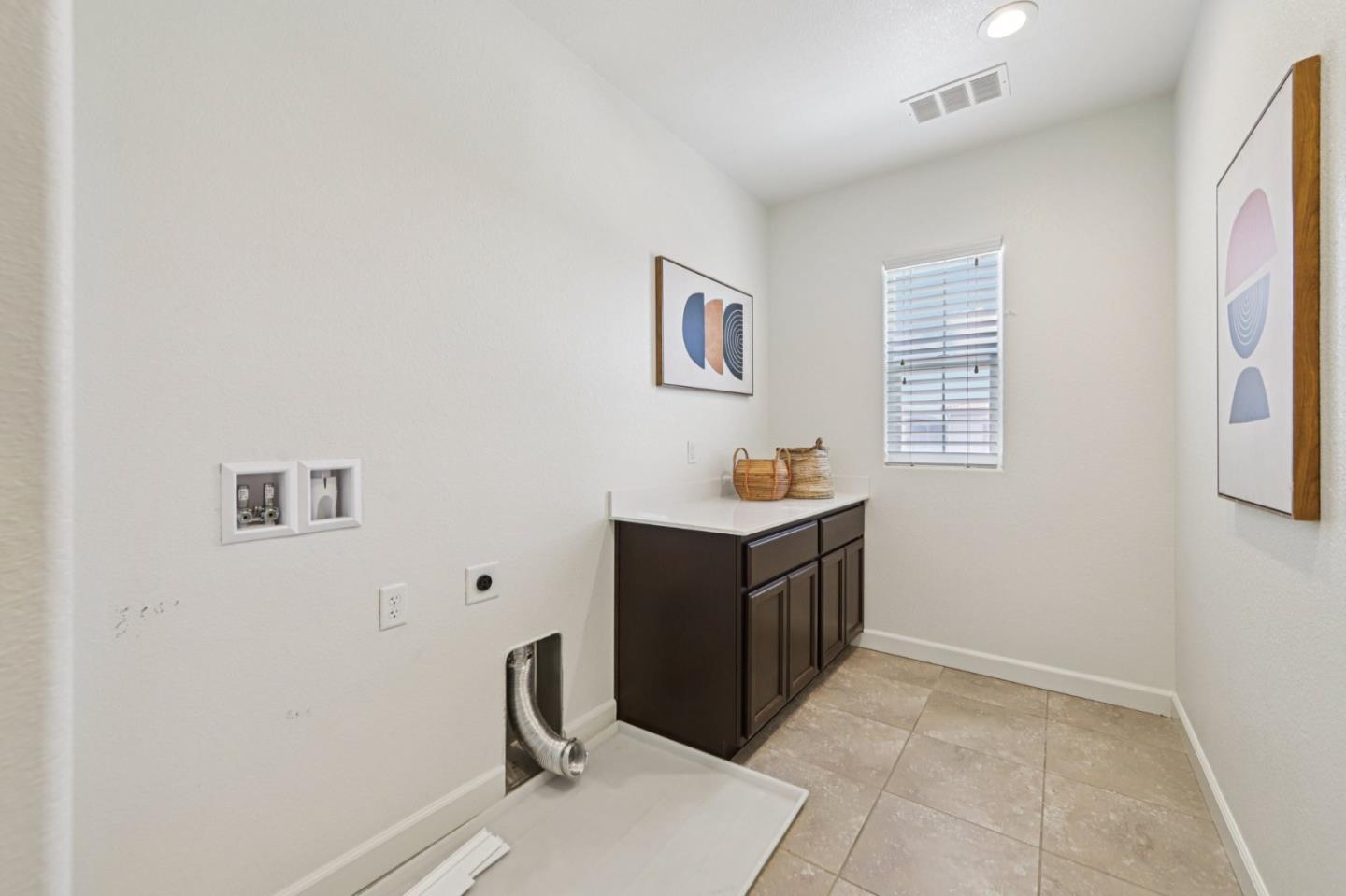 Detail Gallery Image 23 of 41 For 525 E Marcello Ave, Mountain House,  CA 95391 - 4 Beds | 4 Baths