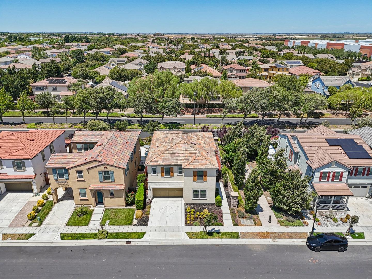 Detail Gallery Image 38 of 41 For 525 E Marcello Ave, Mountain House,  CA 95391 - 4 Beds | 4 Baths