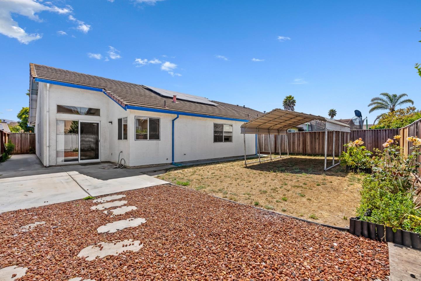 Detail Gallery Image 13 of 38 For 910 Cortina Way, Salinas,  CA 93905 - 4 Beds | 2 Baths
