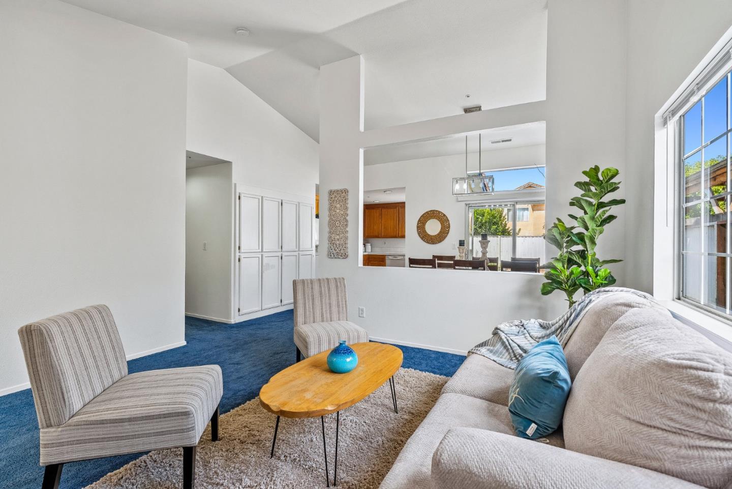 Detail Gallery Image 19 of 38 For 910 Cortina Way, Salinas,  CA 93905 - 4 Beds | 2 Baths
