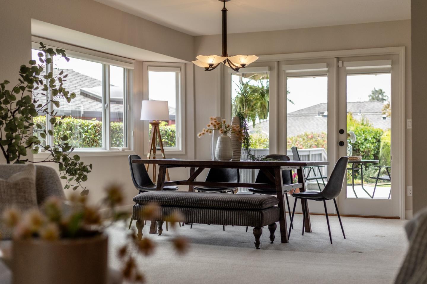 Detail Gallery Image 11 of 63 For 105 Jocelyn Ct, Santa Cruz,  CA 95060 - 4 Beds | 2/1 Baths