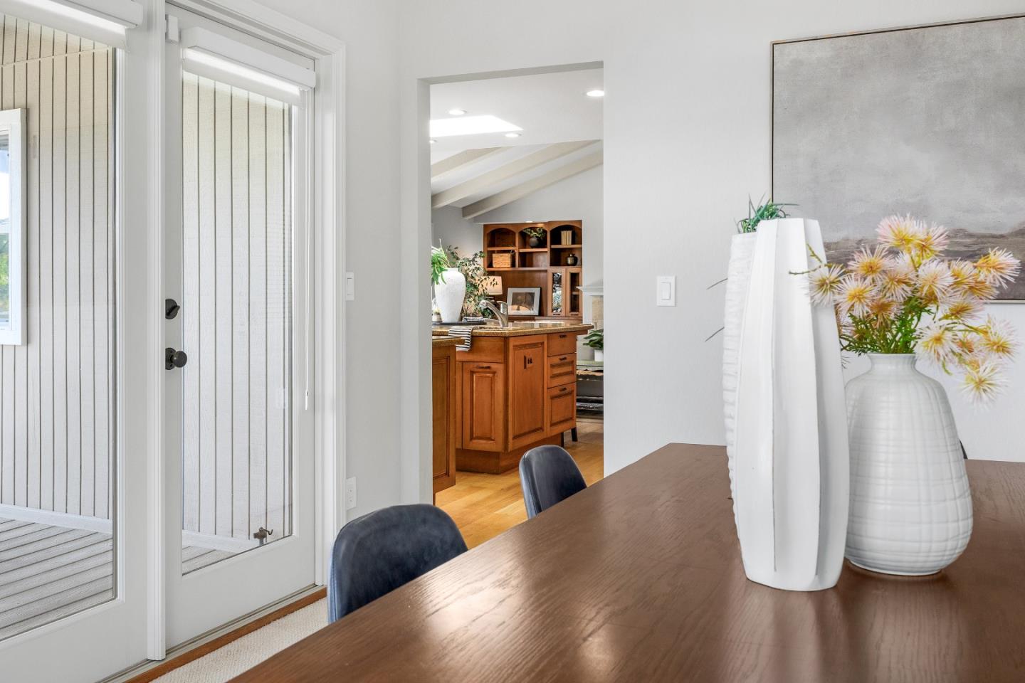Detail Gallery Image 12 of 63 For 105 Jocelyn Ct, Santa Cruz,  CA 95060 - 4 Beds | 2/1 Baths
