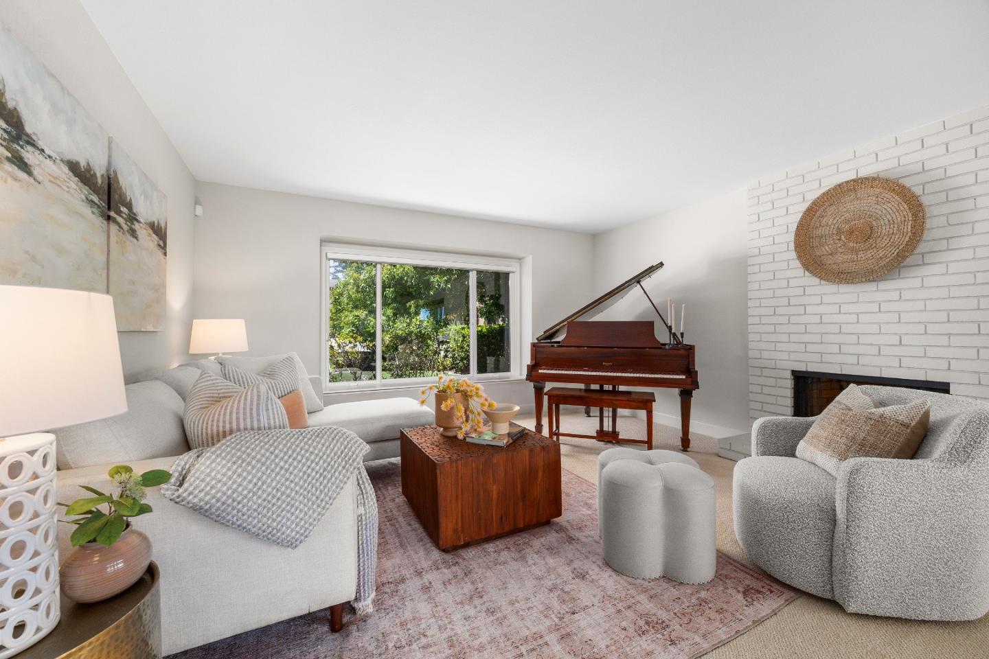 Detail Gallery Image 5 of 63 For 105 Jocelyn Ct, Santa Cruz,  CA 95060 - 4 Beds | 2/1 Baths