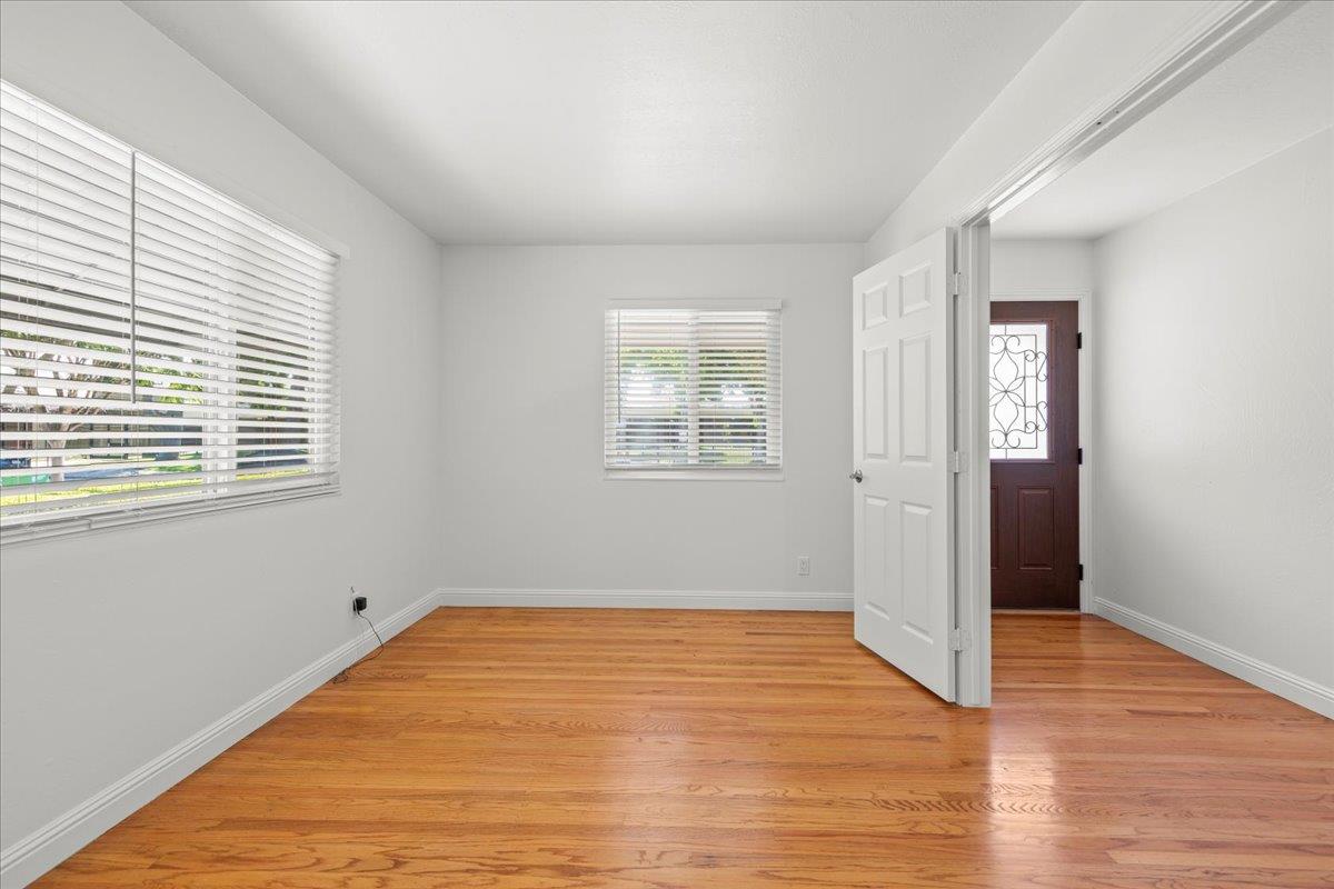 Detail Gallery Image 4 of 40 For 1793 H St, Union City,  CA 94587 - 6 Beds | 3 Baths