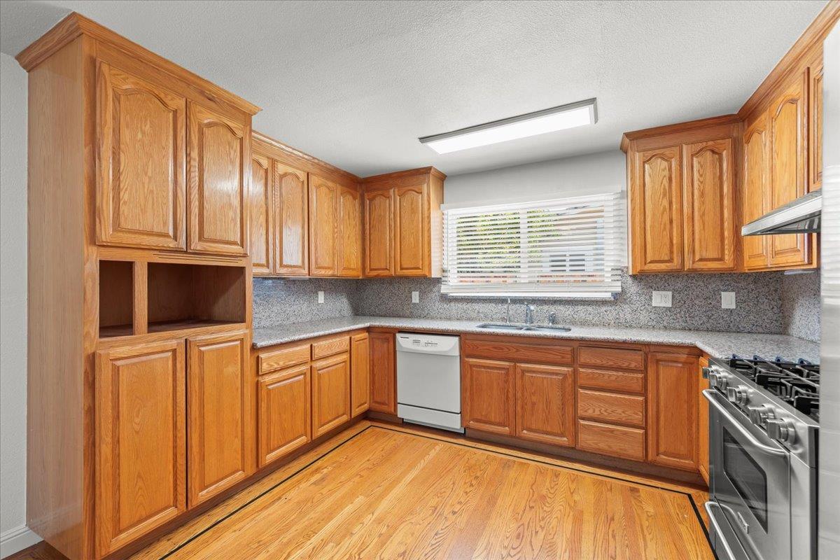 Detail Gallery Image 7 of 40 For 1793 H St, Union City,  CA 94587 - 6 Beds | 3 Baths