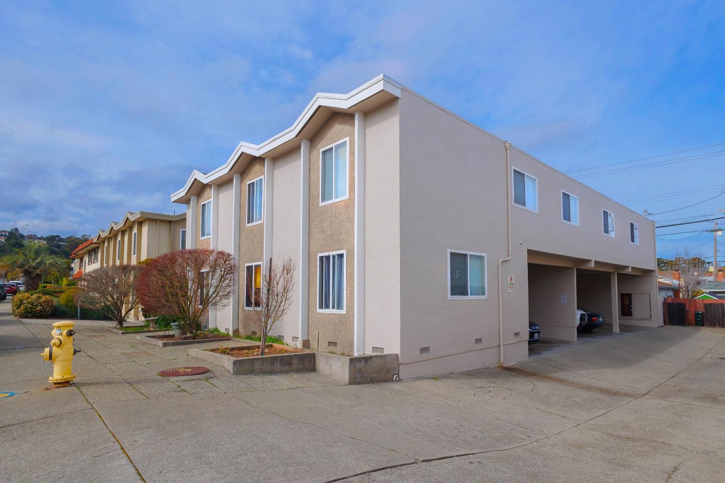 Detail Gallery Image 2 of 31 For 432 Richmond Dr, Millbrae,  CA 94030 - – Beds | – Baths