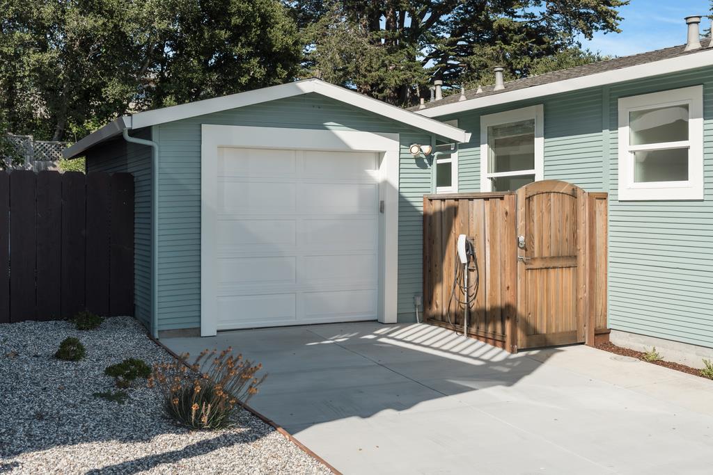 Detail Gallery Image 31 of 38 For 430 Hillcrest Dr, Aptos,  CA 95003 - 3 Beds | 2 Baths
