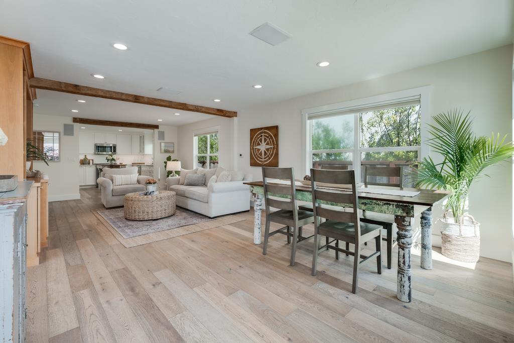 Detail Gallery Image 4 of 38 For 430 Hillcrest Dr, Aptos,  CA 95003 - 3 Beds | 2 Baths