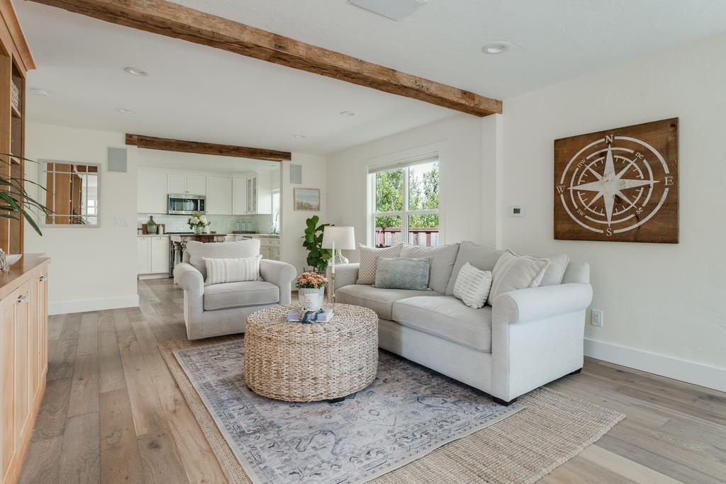 Detail Gallery Image 5 of 38 For 430 Hillcrest Dr, Aptos,  CA 95003 - 3 Beds | 2 Baths