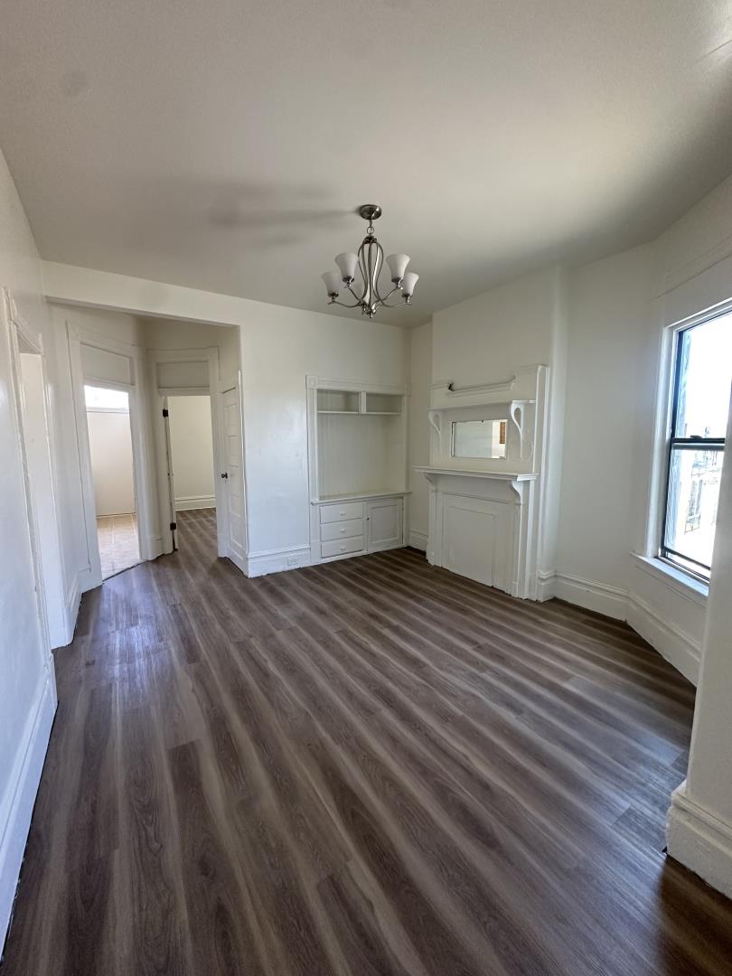 Detail Gallery Image 2 of 15 For 3484 Mission St #2,  San Francisco,  CA 94110 - 3 Beds | 1 Baths