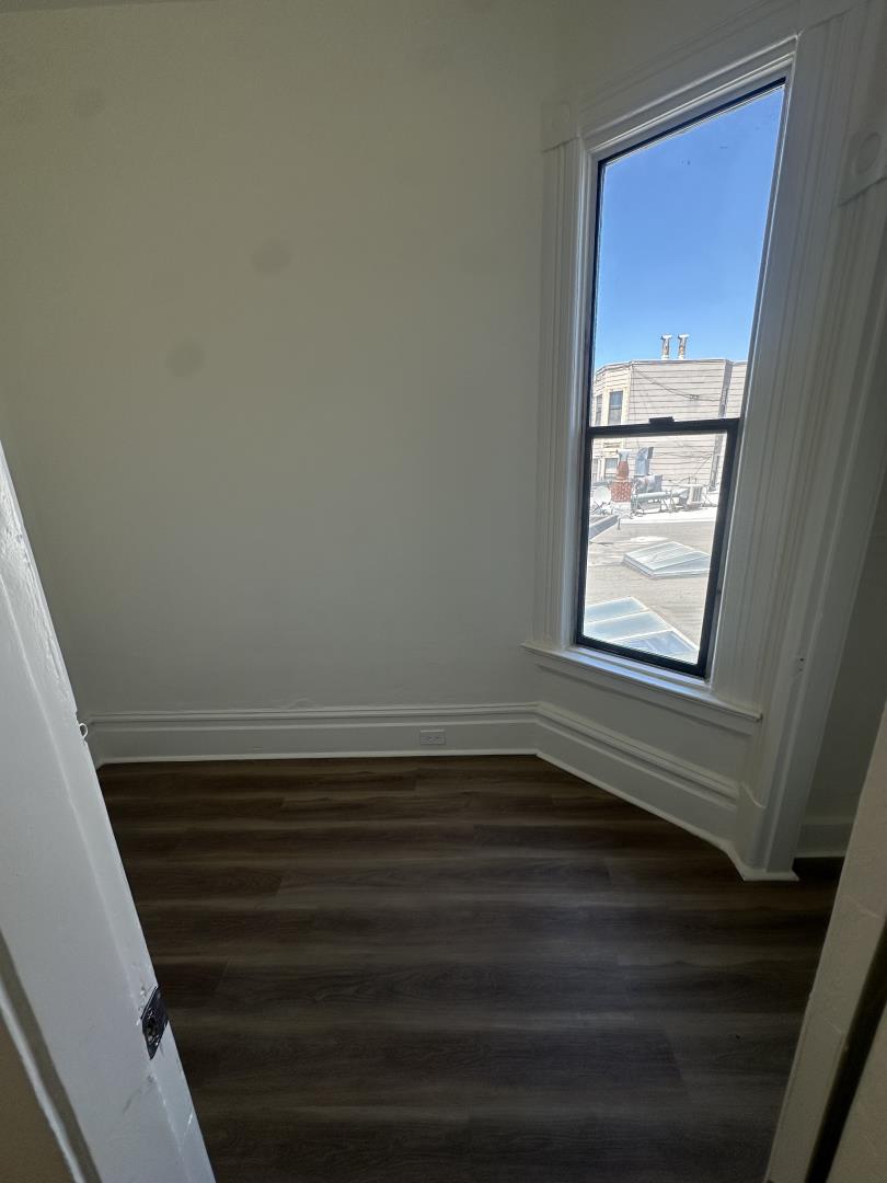 Detail Gallery Image 8 of 15 For 3484 Mission St #2,  San Francisco,  CA 94110 - 3 Beds | 1 Baths