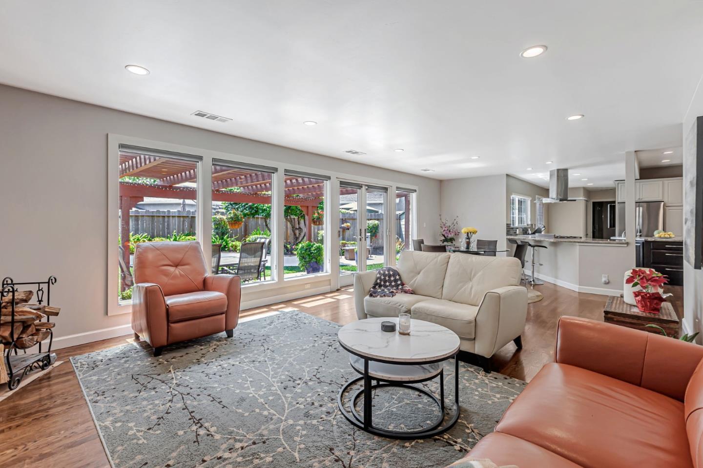 Detail Gallery Image 10 of 57 For 1738 Shasta Ave, San Jose,  CA 95128 - 3 Beds | 3 Baths