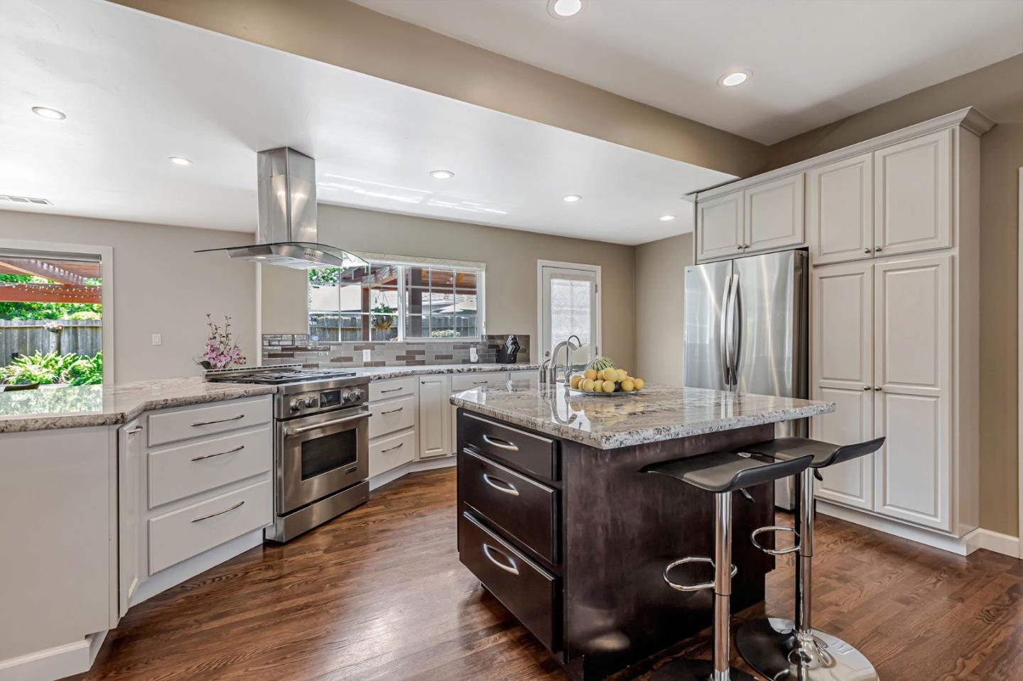 Detail Gallery Image 13 of 57 For 1738 Shasta Ave, San Jose,  CA 95128 - 3 Beds | 3 Baths